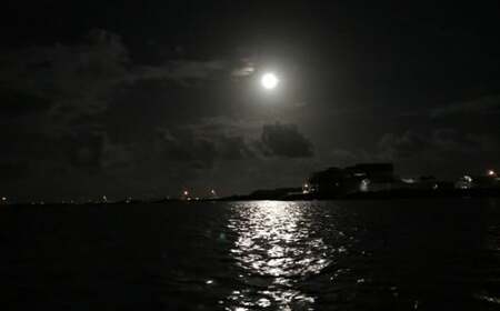 満点の星と夜景の海中道路ナイトカヤックツーリング 1名様 沖縄県うるま市 ふるさと納税サイト ふるなび