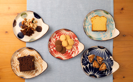 ＜色が選べる！＞ 唐草模様 5寸丸プレート 2枚セット【尚工房】