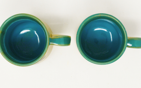 【琉球太田焼窯元】魚紋マグカップ＜2個セット＞