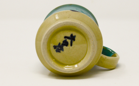 【琉球太田焼窯元】魚紋マグカップ＜2個セット＞