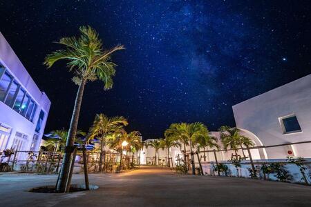 ブルーオーシャン ホテル&リゾート 宮古島ロイヤルスイートヴィラ ペア宿泊券(1泊朝食付)※プライベートプール付(FB002)