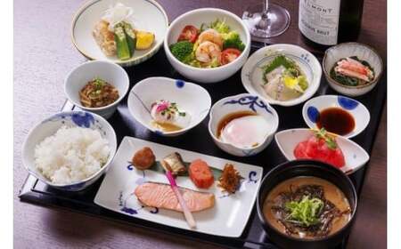 ホテルシギラミラージュ ビーチフロント　宿泊券（朝食付）（XS01）