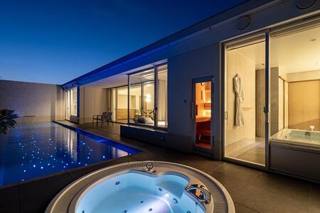 【アルカディアリゾート宮古島】お好きなお部屋・プラン・レストランに使えるチケット（105,000円分）（HQ010）