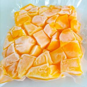 今帰仁産 山城フルーツ園の冷凍アップルマンゴー 600g(300g×2パック)【配送不可地域：離島】【1662749】