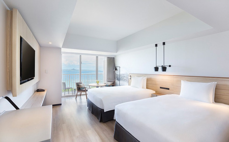 【2026年1月~2026年12月まで】「ヒルトン沖縄瀬底リゾート」1泊2日/朝食付きペア宿泊券(エグゼクティブルームオーシャンビュー ツインベッド/禁煙) バカンス リゾート カップル 家族 ファミリー 沖縄 本部町 北部 リフレッシュ 1泊2日 観光 観光施設 ホテル 宿 ギフト ビーチ 海 レストラン スパ プレゼント