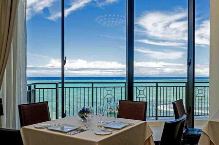 ホテルモントレ沖縄「館内利用券 10,000円」｜旅行 ホテル 宿泊利用券 宿泊 チケット ふるさと 人気 おすすめ 恩納村 沖縄