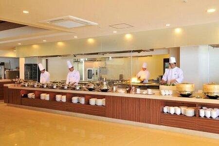 チケット 食事券 オールデイダイニング コラーロ ランチビュッフェ【 ２名様 】ご利用券｜ムーンビーチ