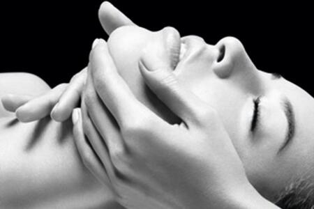 EXESエステサロン「クレエデュスパ」｜フェイシャルORボディの選べるペアコース70分 2名様｜エステ エステ券 エステ利用券  利用券 チケット 癒し SPA スパ ホテル リゾート ふるさと納税 沖縄県 恩納村