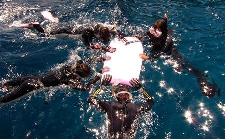 神秘！『青の洞窟』スノーケル　ボートクルーズ付き（3名様）