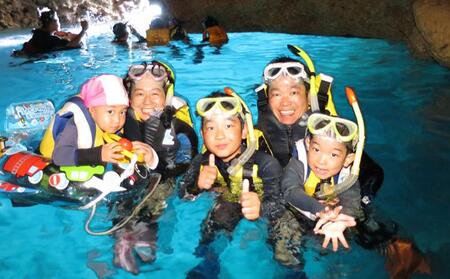 神秘！『青の洞窟』スノーケル　ボートクルーズ付き（2名様）