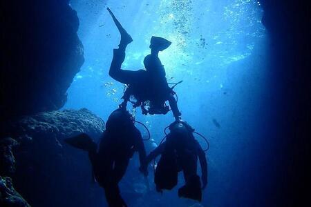 青の洞窟 体験ダイビング（ボート）1名様 ふるさと納税限定！｜青の洞窟ダイビング ダイビングチケット ダイビング体験 沖縄ダイビング ダイビング チケット 券 金券 恩納村 沖縄 人気 おすすめ 送料無料