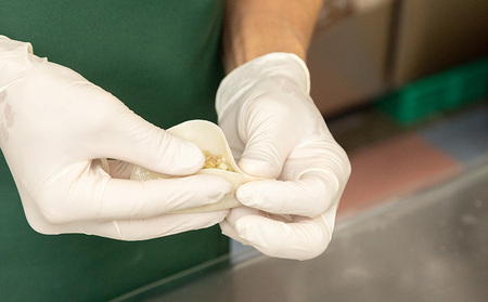 手包み! アグー豚ぎょうざ 餃三郎 60個