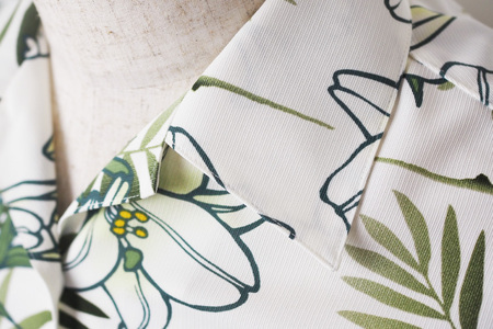 シャツ 沖縄 かりゆしウェア 伊江村オリジナル レディース ユリ柄 M [ミュージアム 沖縄県 伊江村 ie47bde230001]