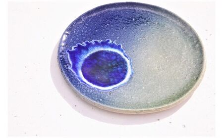 【datta.沖縄南の島 陶芸工房】陶板プレート（琉球ガラスとやちむんのグラデーション）