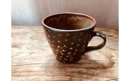 ＜南陶窯＞広口マグカップ【ドット】 〇 読谷村 やちむん 陶器 焼き物 久場政一 沖縄 新生活 水玉 うちなーすぐりむん コップ 地場産品 手作り 人気商品 伝統工芸品 色違い有 ギフトに おおきめ オススメ