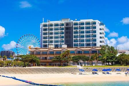 【ふるさと納税】【コンドミニアムホテルモンパ】オーシャンビュールーム１泊素泊まりペア宿泊券  | 沖縄 旅行 人気 ホテル