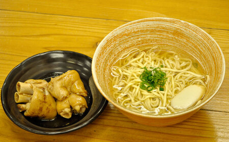 玉家の沖縄そば（ソーキ・三枚肉・テビチ）詰合せ（4食セット） 沖縄そば ソーキそば 三枚肉そば ミックス 生麵 ソーキ テビチ 玉家 沖縄そば王 受賞 人気 そば 大満足 4食 詰め合わせ セット ご当地グルメ 郷土料理 沖縄県 北中城村