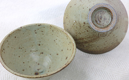 【仁 陶器工房】さんかく鉢（小）ペア やちむん ヤチムン 陶器 手作り 小鉢 鉢 三角鉢 2個 セット 器 焼物 伝統 工芸 食器 うつわ シンプル 毎日使い 普段使い 沖縄 北中城