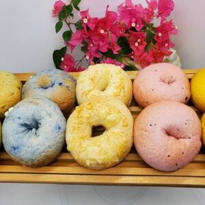 沖縄のおいしさを詰め込んだ「パン・スイーツセット」【配送不可地域:離島】【1503591】