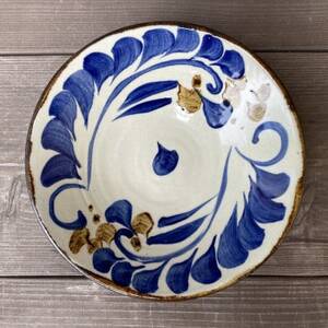 やちむん 唐草紋様 7寸皿(染付)青【1506544】