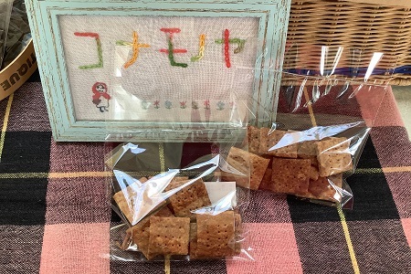 3272.そば粉クラッカー　9000円