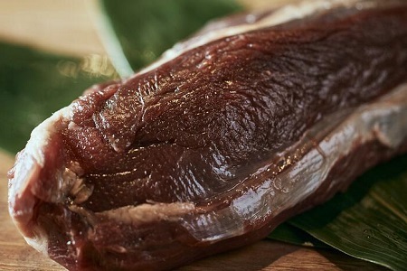 9177.TAPKOP(タップコップ)敷地面積約9000坪の広大な敷地を1日1組限定で貸切できるプライベートヴィラ　ふるさと納税宿泊券4名様　1泊2食付き北海道ジビエを堪能する道東一極一コースプラン　宿泊券