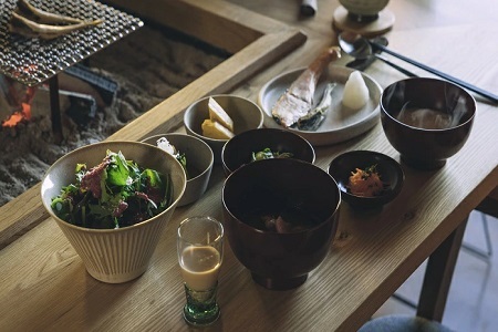 9169.TAPKOP (タップコップ)敷地面積約9000坪の広大な敷地を1日1組限定で貸切できるプライベートヴィラ ふるさと納税宿泊券2名様 2食付き(コース料理)x 連泊プラン 宿泊券