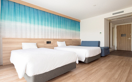 【ウォーターマークホテル沖縄 久米アイランド】スーペリアツイン 2名様(1泊朝食付) ご宿泊券 ホテル リゾート 沖縄 南国 久米島 琉球 離島 球美 癒し 海 ビーチ 大自然 星空 満天 休日 宿泊 レストラン 朝食 ペア プール