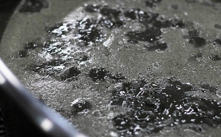 【久米島の久米仙】30度 1800mlパック×6本 泡盛 蒸留酒 焼酎 アルコール 酒 酵母 発酵 米 黒麹 米麹 熟成 古酒 伝統 定番 紙パック SDGs 家飲み 琉球 沖縄 銘柄