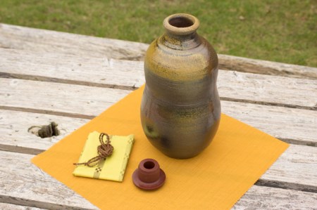 ようざん窯 My古酒づくりに 琉球南蛮焼の1升甕 沖縄県八重瀬町 ふるさと納税サイト ふるなび