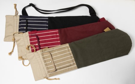 「琉球帆布」ヨガマットケースB（グリーン）- ヨガ マットケース 収納 帆布 手づくり ハンドメイド 軽い 丈夫 布 人気 ツートンカラー おしゃれ ポケット付き 高級感 ベルト 調整可能 琉球帆布 手仕事 伝統技術 沖縄県 八重瀬町【価格改定】