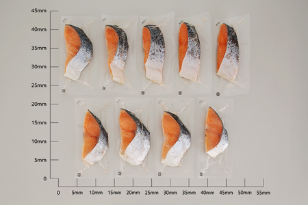 【訳あり】アトランティックサーモン 塩切身 小分け包装【1kg】_T010-1691