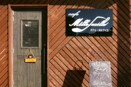 【定期便】酪農王国のアップルパイ 大きな3号サイズ(4個入)×3ヵ月【全3回】りんご アップルパイ バター 北海道 別海町 