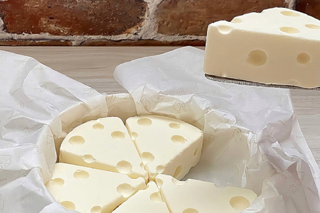 【定期便】ホワイトチョコ レアチーズケーキ 2ホール(直径15cm)×3ヵ月【全3回】ヨーグルト クリームチーズ 北海道 別海町