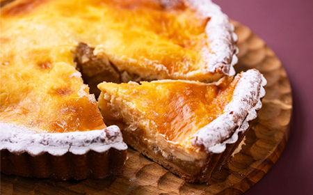 青森りんごのチーズタルト　1ホール(15cm)_菓子・スイーツ ケーキ  _【配送不可地域：離島】【1219551】