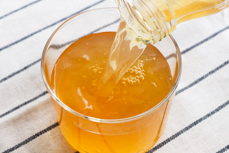  ストレートりんごジュース 王林 180ml×5本セット 青森県弘前市産りんご果汁100％ みらいファーム・ラボ 株式会社 小栗山農園