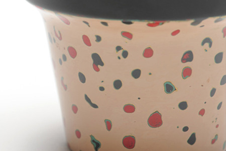  aeru 津軽塗りの こぼしにくい【コップ】（乳白唐塗り）食器 津軽塗 湯呑 湯呑み 湯のみ ぐい呑み ベビー 赤ちゃん 子供 介護 高齢者 プレゼント ギフト ベビー用品 ベビー食器 こども食器 おしゃれ 津軽塗り 工芸品 青森 青森県