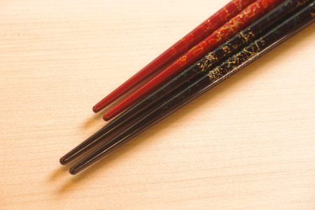  津軽塗 夫婦箸 唐塗 黒（大）・赤々（中）