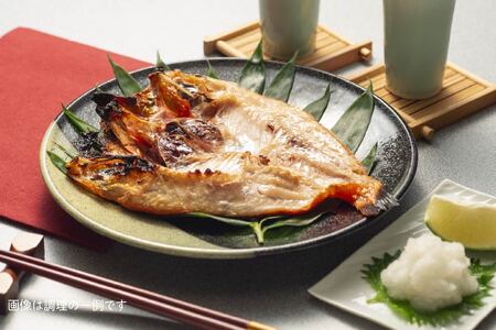 八戸産 鯖開き一夜干しと、天皇海山漁獲 八戸産 金目鯛一夜干し 各5枚セット