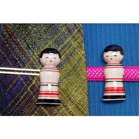 「こけス」ネクタイピン＆帯留め(赤ロクロ線)_装飾品・工芸品     装飾品・工芸品  服飾小物 _【1238402】