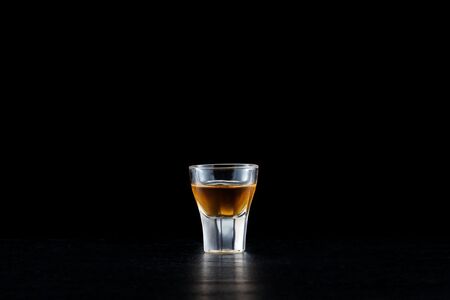 アップルブランデー LOVEVADOSBRUCE(ラブヴァドスブルース) りんご 酒