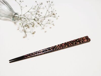 津軽塗 箸 一膳【夜桜】 津軽塗箸 漆塗 お箸 ギフト プレゼント【青森 五所川原】ハシ 一対 おはし 津軽塗り 津軽塗り箸 黒 ピンク