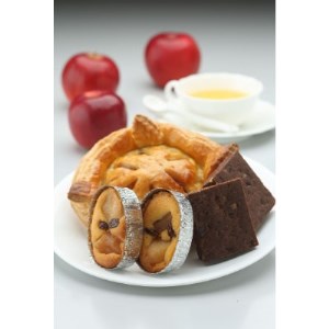 青森県産紅玉林檎の「焼菓子詰合せ」3点セット【配送不可地域:離島】【1223829】