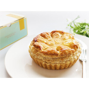 青森県十和田市産 パンプキンパイホール4号【配送不可地域:離島】【1272030】