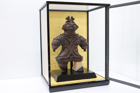 完全手作り 遮光器土偶 (大)｜青森 津軽 つがる土偶 縄文 どぐう 原寸大 置物 世界文化遺産登録 亀ヶ岡遺跡 手作り しきろ庵 [0648]