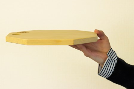 [天然青森ひば使用] オリジナル しゃこちゃん焼き印入り カッティングボード｜抗菌 まな板 木製 包丁 調理器具 [0418]