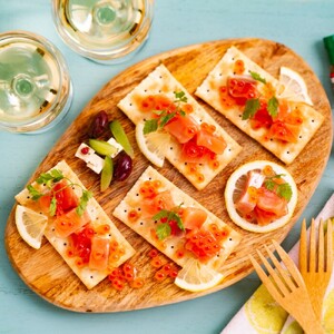 42-8 【定期便３か月】鮭親子漬けセット(4個)×３回