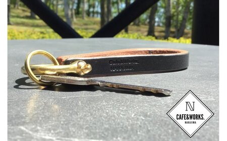 11 107 レザークラフト 真鍮シャックル本革レザーキーホルダー ブラック 北海道紋別市 ふるさと納税サイト ふるなび