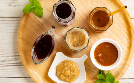 13-270 【年内発送12月15日入金まで】太陽牧場の無添加『ブラックベリーの「つぶつぶソース」』と『ミルクジャム』詰め合わせ within2025