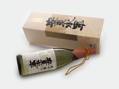 日本酒 大吟醸 安東水軍 1800ml ×1本 お酒 酒 地酒 一升瓶 大吟醸酒 吟醸酒 清酒 アルコール ギフト プレゼント 贈答 男性 女性 送料無料 1800 1.8L 青森 青森県 鰺ヶ沢町